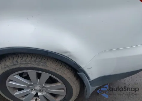 2010 Subaru Tribeca 3.6R Limited z USA, uszkodzony, nr VIN 4S4WX9GD5A4401777